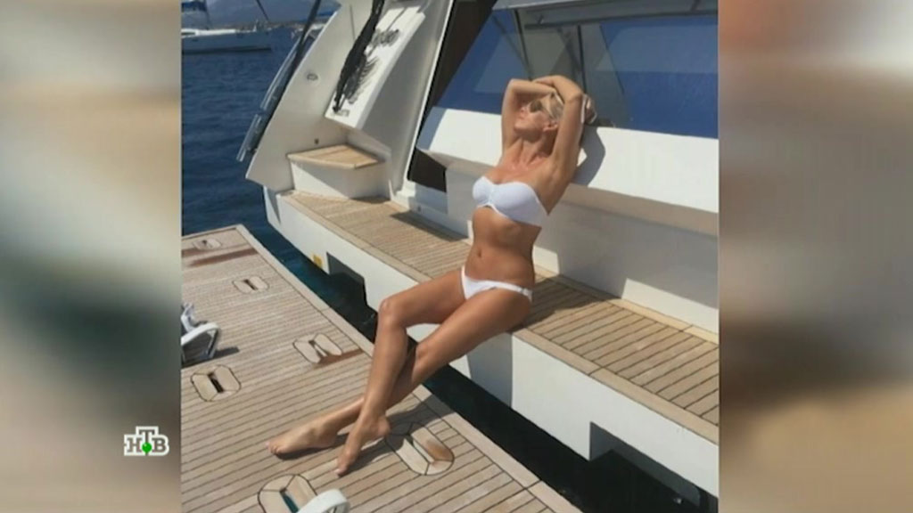 Интимные фото знаменитой Ирины Салтыковой без одежды