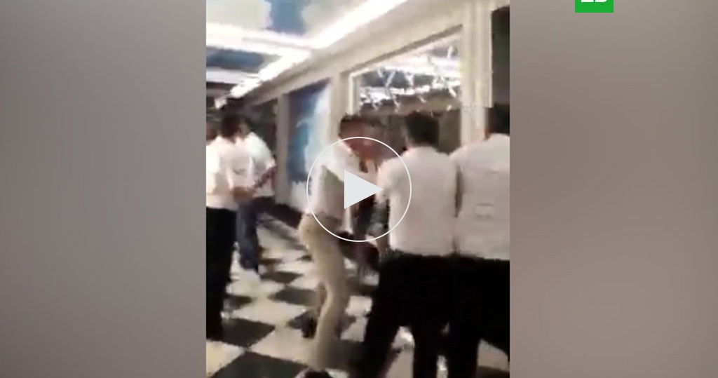 Русские туристы в турецком отеле устроили еблю в миссионере