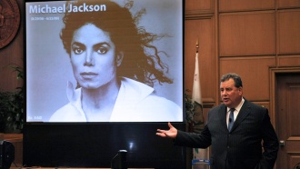 С промоутеров Майкла Джексона сняли подозрения в убийстве певца