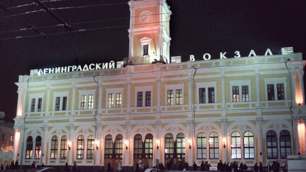 Ленинградский вокзал москва фото