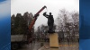 Во Львовской области снесли памятник советскому «Воину-освободителю»