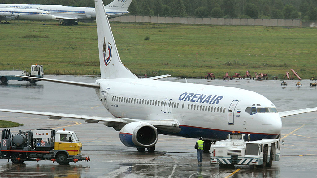 Авиакомпании оренбурга. Боинг 737 800 Оренэйр. Оренэйр авиакомпания. Оренбургские авиалинии. Авиакомпания Оренбургские авиалинии.