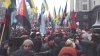 Митингующие у украинского кабмина шахтеры требуют встречи с Яценюком 