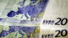 Официальный курс евро взлетел к 62 рублям впервые с начала апреля