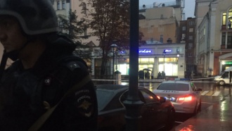 Разорившийся бизнесмен угрожает взорвать банк в центре Москвы