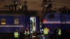 Авария на западе Москвы: ремонтники демонтируют поврежденные вагоны
