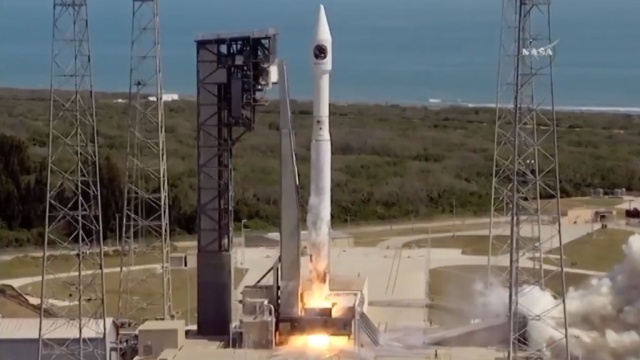 Ракета-носитель Atlas V с кораблем Cygnus стартовала с мыса Канаверал к МКС.запуски ракет, космос, МКС, НАСА, США.НТВ.Ru: новости, видео, программы телеканала НТВ