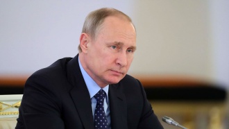 «Важно объединить усилия»: Путин поздравил Макрона
