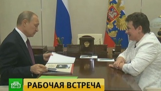 Путин передал губернатору Владимирской области папку с жалобами местных жителей