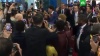Толпа поклонниц атаковала канадского премьер-министра в Дананге: видео