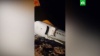 Пассажир снял на видео эвакуацию с застрявшего в грязи самолета в Турции