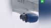 Пассажир снял панику в салоне самолета с оторванным двигателем: видео