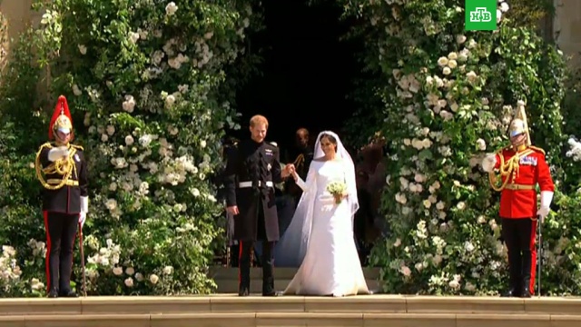 Принц Гарри и Меган Маркл официально стали мужем и женой.Великобритания, Елизавета II, браки и разводы, монархи и августейшие особы, принц Гарри, торжества и праздники.НТВ.Ru: новости, видео, программы телеканала НТВ