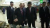 Путин подарил Си Цзиньпину орехи, мед и чай