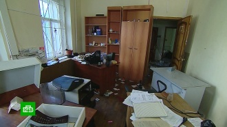 В Москве оцепили бывшее здание ФМС с брошенными паспортами и уголовными делами