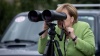Подглядывающую за российскими военными Меркель высмеяли в Сети