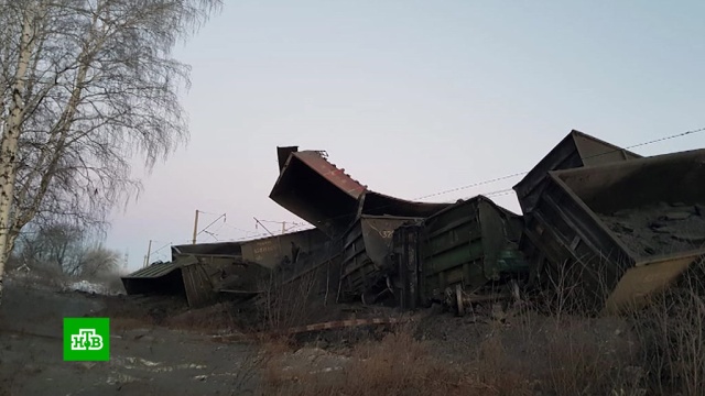На Транссибе с рельсов сошли почти 3 десятка грузовых вагонов.Иркутская область, Транссиб, железные дороги.НТВ.Ru: новости, видео, программы телеканала НТВ