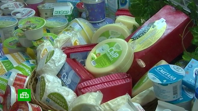 Роспотребнадзор нашел на прилавках фальсификат молока и твердого сыра.Роспотребнадзор, еда, магазины, продукты, торговля.НТВ.Ru: новости, видео, программы телеканала НТВ