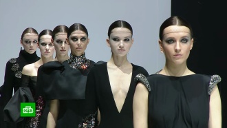 «Новый черный — это синий»: в Москве стартовал юбилейный сезон Недели моды
