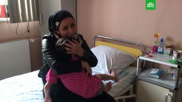 Избитая девочка из Ингушетии встретилась с мамой.Ингушетия, дети и подростки, драки и избиения, жестокость, издевательства.НТВ.Ru: новости, видео, программы телеканала НТВ