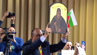 «Дайте яду», болгарин с иконой и валенки: что осталось за кадром <nobr>пресс-конференции</nobr> Путина