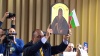 «Дайте яду», болгарин с иконой и валенки: что осталось за кадром пресс-конференции Путина