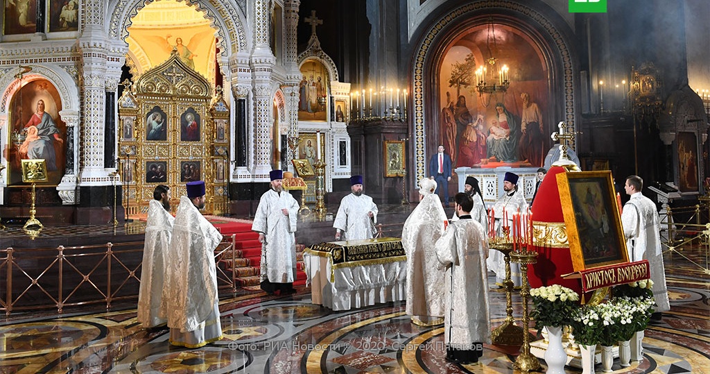 Служба в храме христа спасителя