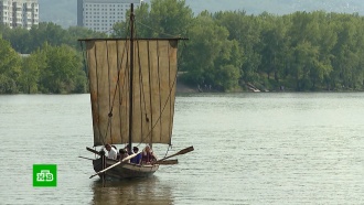 Уникальная копия древнего судна казаков отправилась в плавание по Енисею 