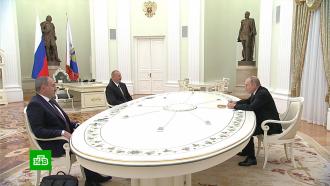 Путин предложил Алиеву и Пашиняну наметить шаги по урегулированию в Карабахе