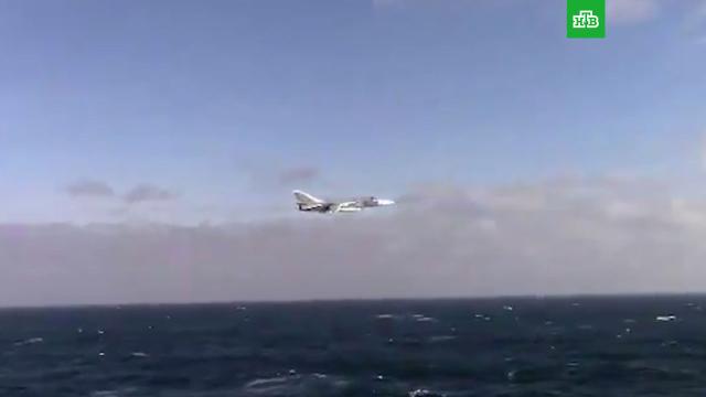Военные США опубликовали видео пролета Су-24 вблизи эсминца «Дональд Кук».НАТО, США, Чёрное море, авиация, армии мира, армия и флот РФ, самолеты.НТВ.Ru: новости, видео, программы телеканала НТВ