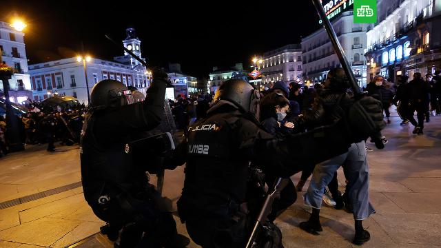 Новые беспорядки и погромы в Испании: задержаны десятки человек.Испания, беспорядки, митинги и протесты.НТВ.Ru: новости, видео, программы телеканала НТВ