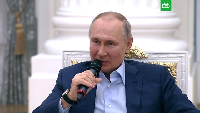 Путин призвал «не ломать зубы» тем, кто пренебрежительно относится к ветеранам.Путин, ветераны.НТВ.Ru: новости, видео, программы телеканала НТВ
