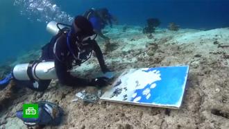 Художественные рекорды: как и зачем пишут картины под водой