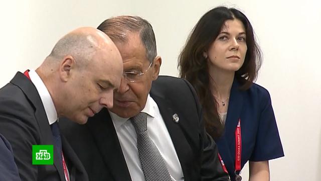 В Кремле ответили на сообщения о «привлекательной брюнетке» на встрече Путина и Трампа.Песков, Путин, США, Трамп Дональд.НТВ.Ru: новости, видео, программы телеканала НТВ