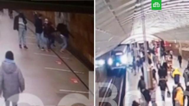 В московском метро мужчина погиб, пытаясь спасти пассажира.метро, Москва.НТВ.Ru: новости, видео, программы телеканала НТВ