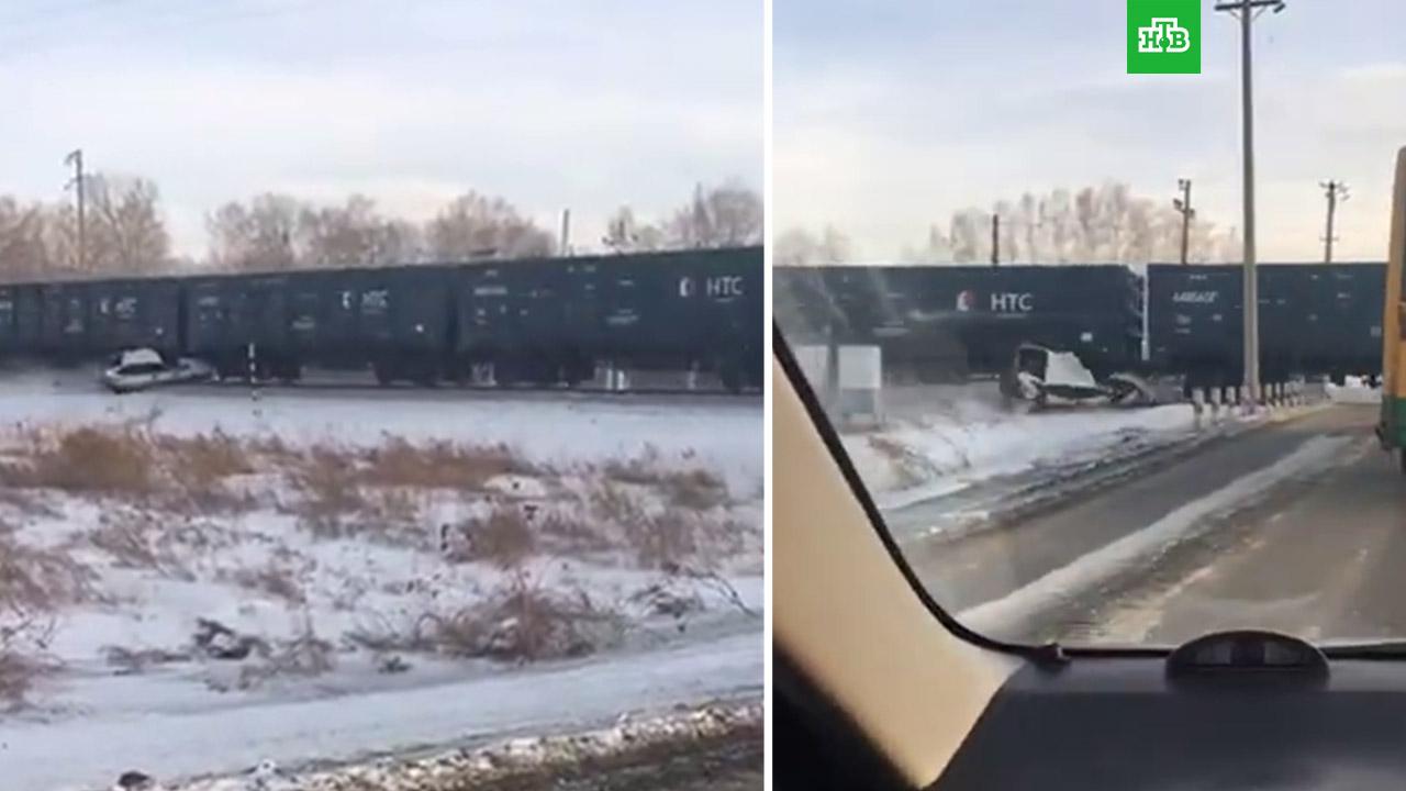 Под барнаулом поезд несколько километров тащил за собой машину с водителем