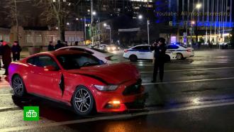 В Краснодаре инспектор ДПС лишился ноги после наезда лихача на Ford Mustang