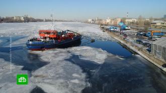 В Петербурге прошли учения по ликвидации разлива нефтепродуктов