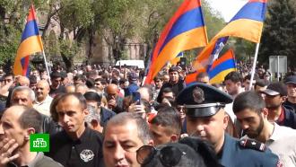 В Ереване оппозиция перекрывает улицы и требует отставки Пашиняна