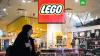 Часть магазинов Lego приостанавливает работу в России