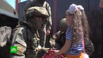 Ставшая «дочерью полка» <nobr>6-летняя</nobr> девочка из ЛНР отдохнет под Калининградом