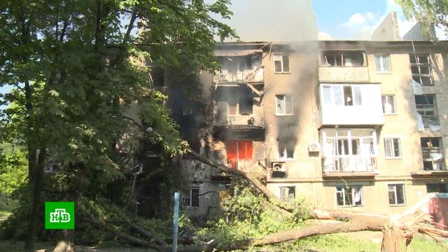 Под обстрелами в Донецке гибнут и получают ранения сотрудники МЧС и аварийных служб