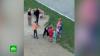Жительница Екатеринбурга избила обидчика сына на детской площадке: видео