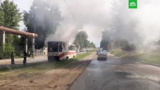 Трамвай сгорел в Саратове