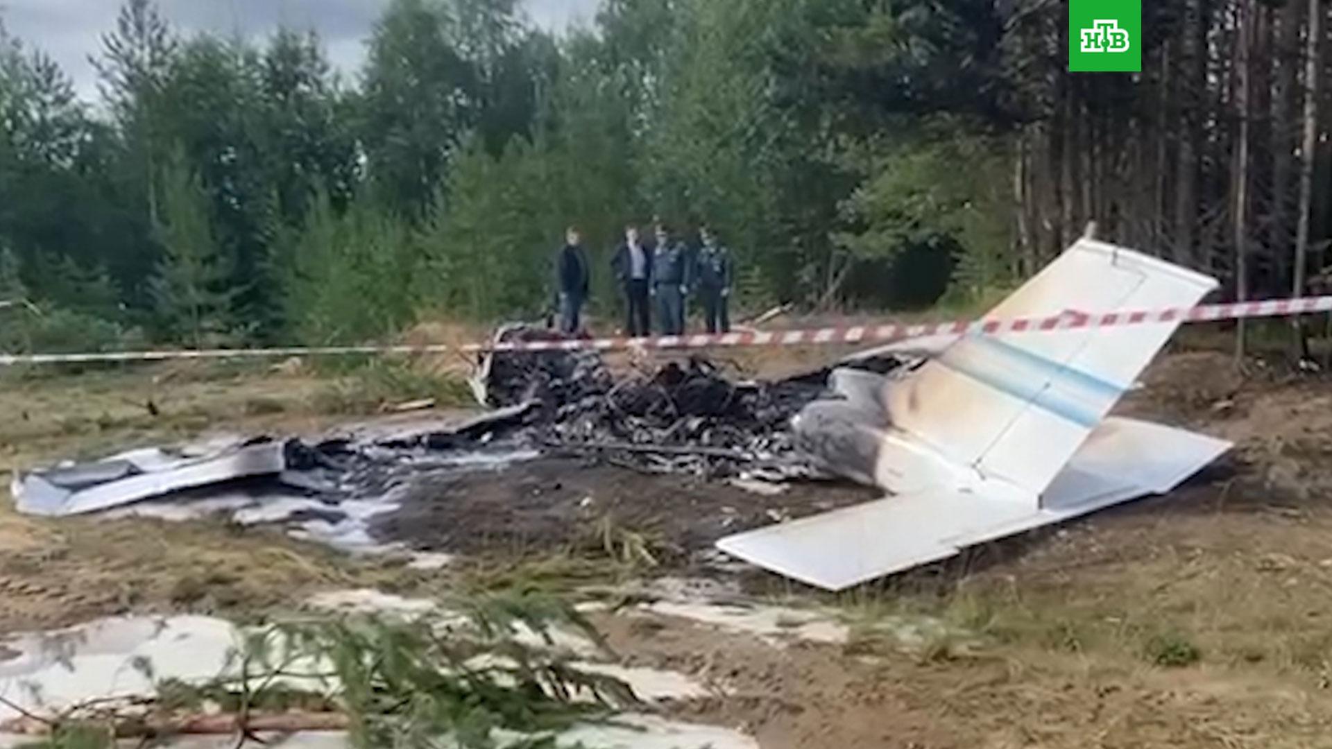 самолет разбился сегодня фото