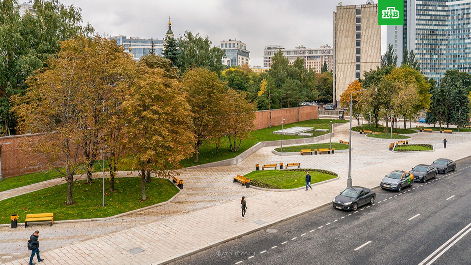 Столица между. Благоустройство. Городское благоустройство. Город Москва. Благоустройство двора -парка в Москве.