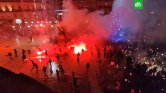 Футбольные фанаты устроили беспорядки во Франции после полуфинала ЧМ