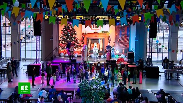 В самом большом фудмолле Европы прошла новогодняя елка с ожившими игрушками.Новый год, Санкт-Петербург, дети и подростки, еда, магазины.НТВ.Ru: новости, видео, программы телеканала НТВ
