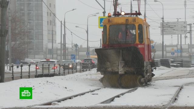 В своей колее: как работает снегоуборочный трамвай.ЖКХ, Москва, снег.НТВ.Ru: новости, видео, программы телеканала НТВ