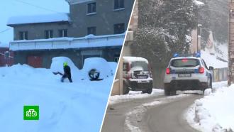 В Италии устраняют последствия мощного снегопада